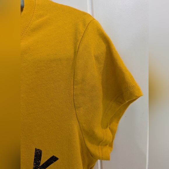 Yellow Mickey Mouse tshirt - Picture 3 of 9